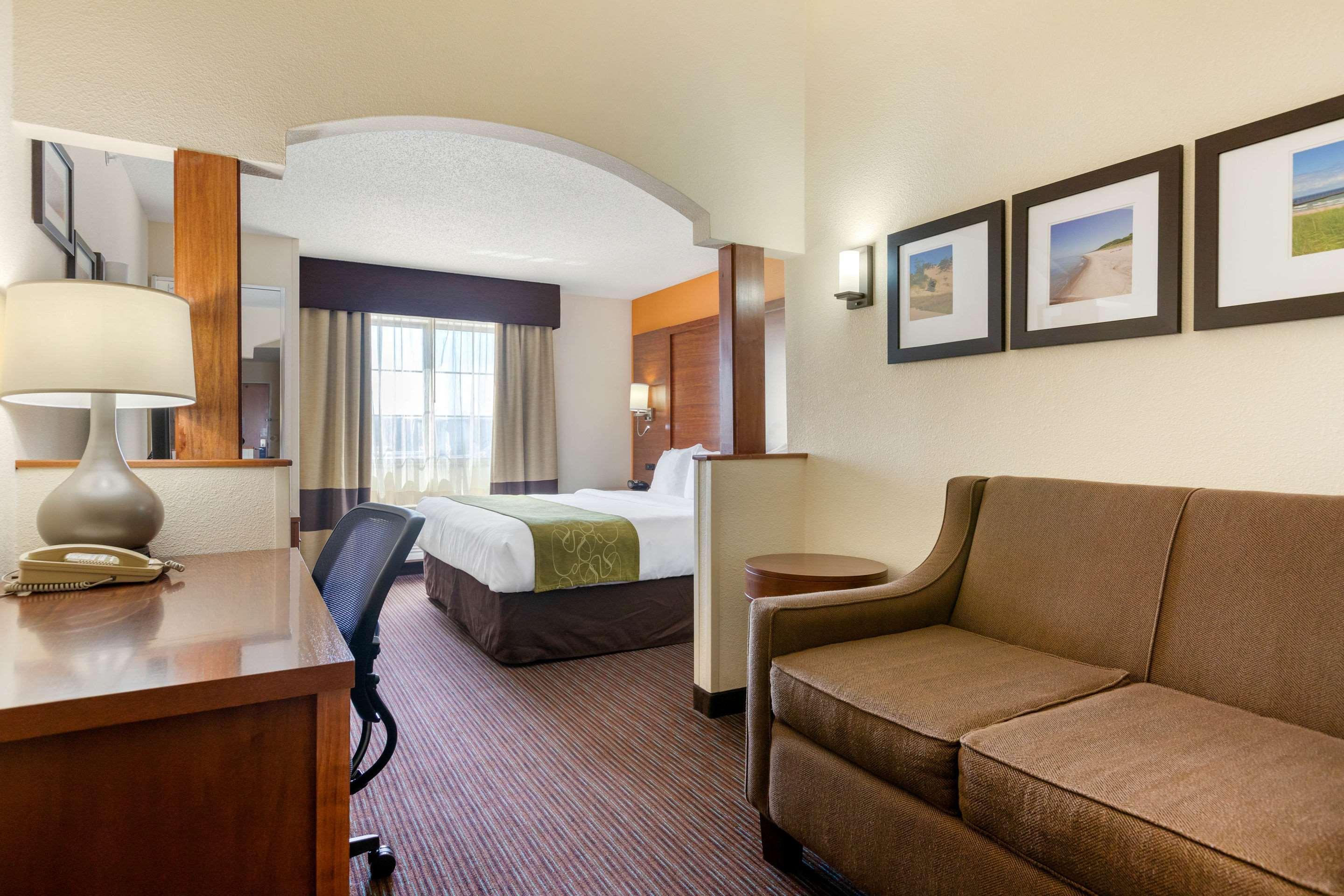 Comfort Suites Stevensville - St Joseph Esterno foto