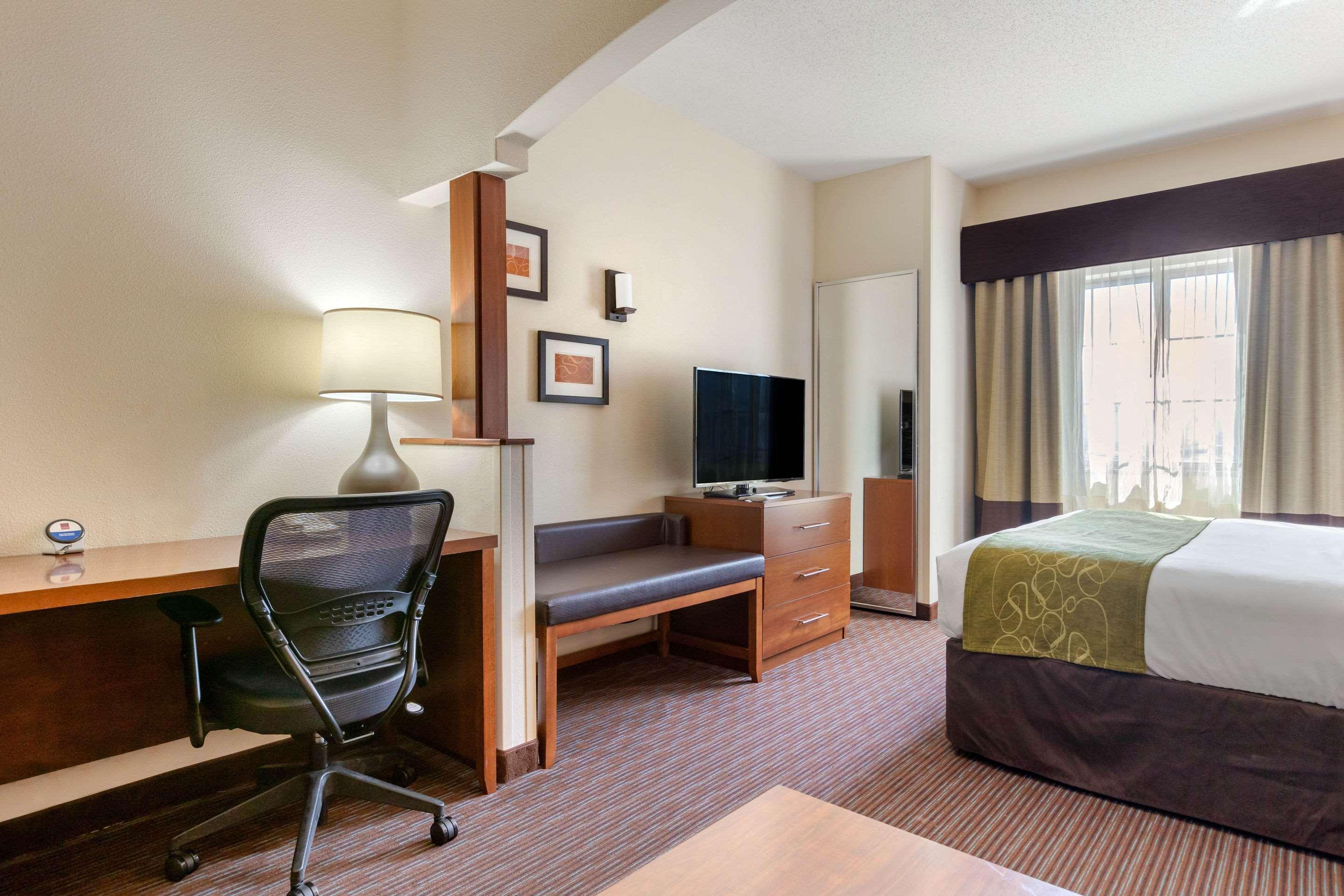 Comfort Suites Stevensville - St Joseph Esterno foto