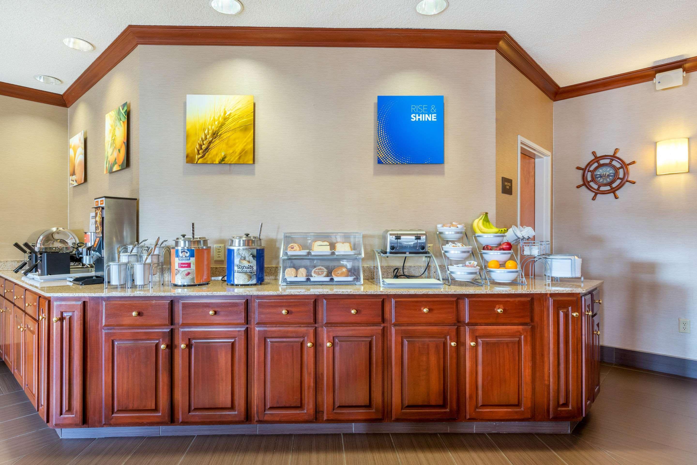 Comfort Suites Stevensville - St Joseph Esterno foto