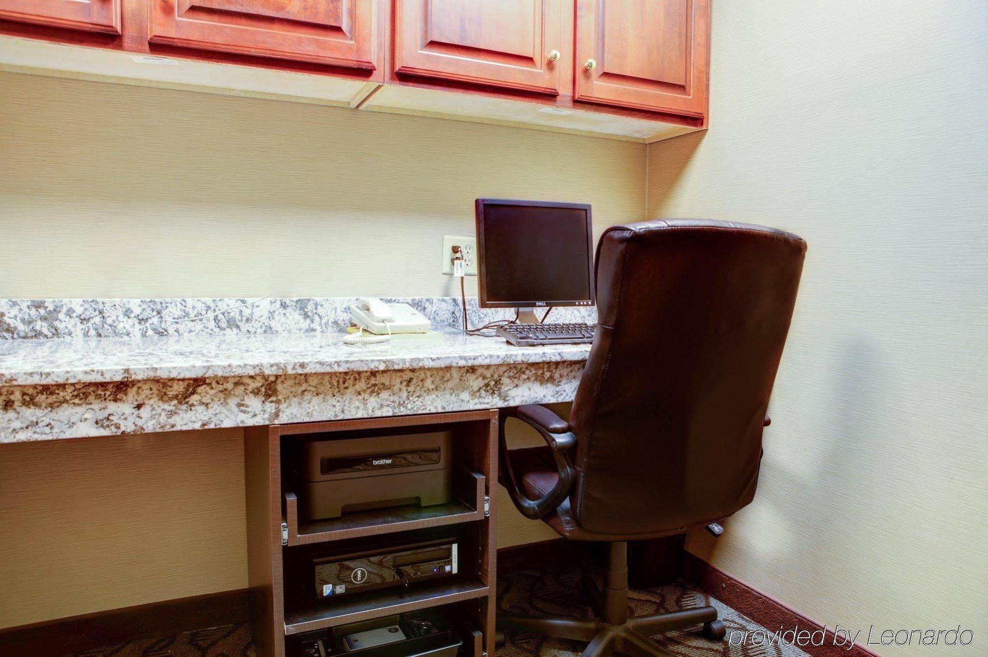 Comfort Suites Stevensville - St Joseph Esterno foto